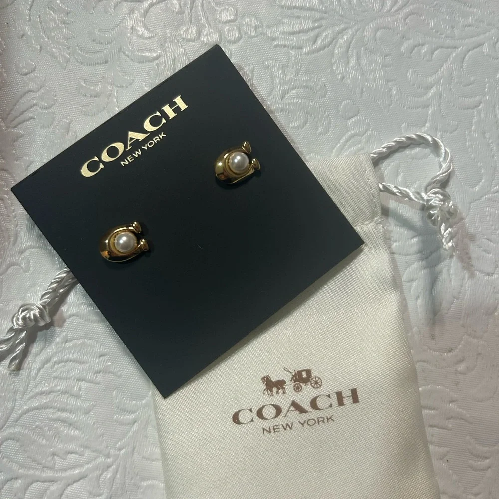 Coach Gold & Pearl C-Shape Post Earrings NWT - Picture 6 of 8